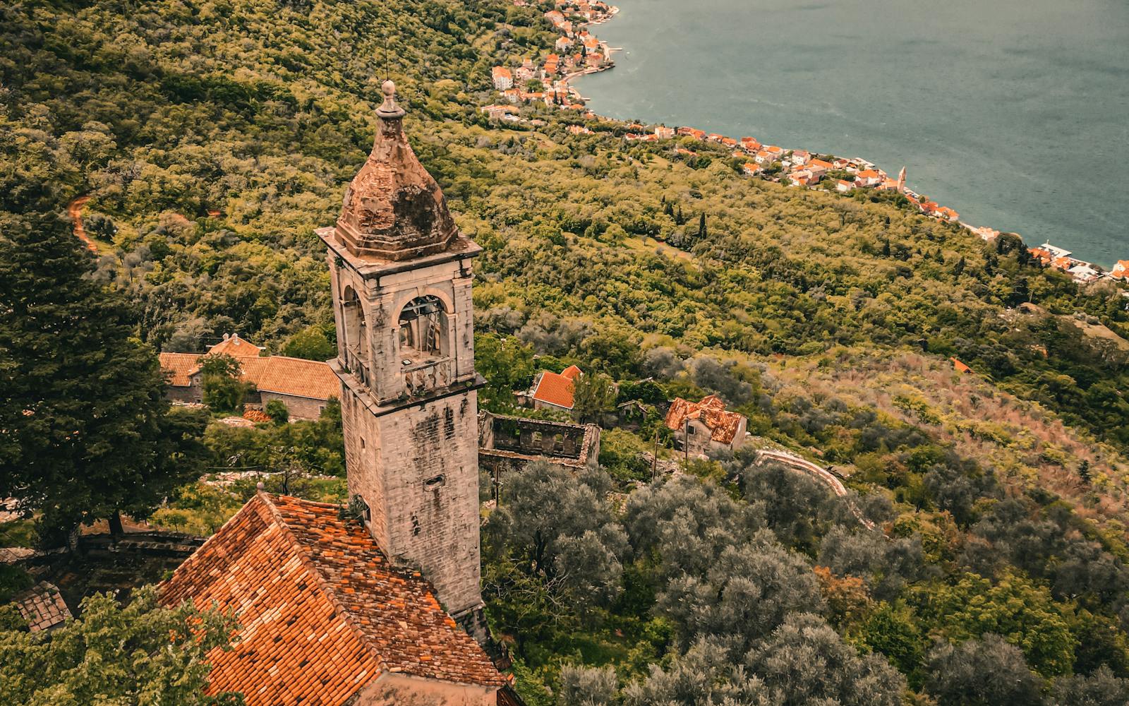 Gornji Stoliv: Kotor's Abandoned Cliff Village